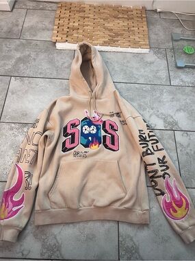 Beige Graphic Hoodie with Pink Flame Accents SET